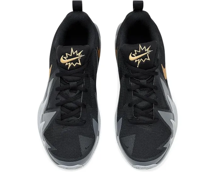 Баскетбольные кроссовки Nike S.T Dynamite с цепкой подошвой