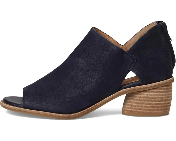 Ботинки Sofft Carleigh с мыском пепито и квадратным каблуком на резиновой подошве