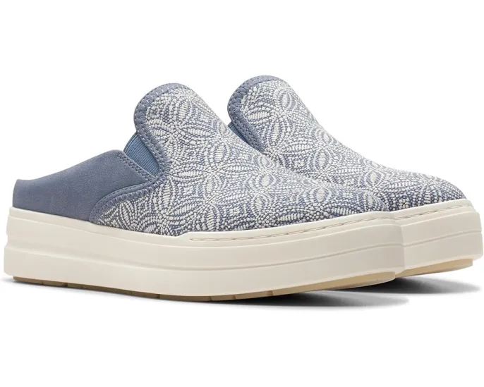 Clarks Audreigh Cove слипоны с принтом и платформой для повседневного образа