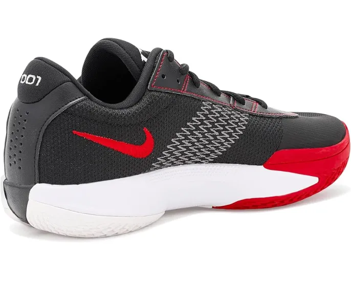 Баскетбольные кроссовки Nike G.T. Cut Academy с цепким протектором