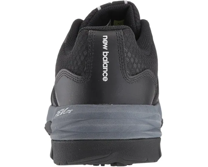 Кроссовки 589v1 от New Balance с композитным носком и защитой от поражения током