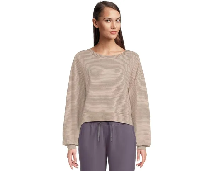 Свитер Yacht Me от TravisMathew с легким расслабленным кроем и фактурными полосками