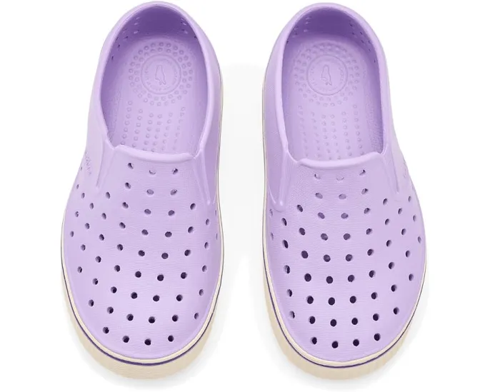 Кроссовки Miles Native Shoes на литой подошве с перфорацией