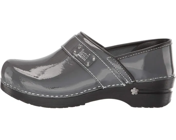 Сабо Sanita Lindsey by Koi с рокерной подошвой из лаковой кожи