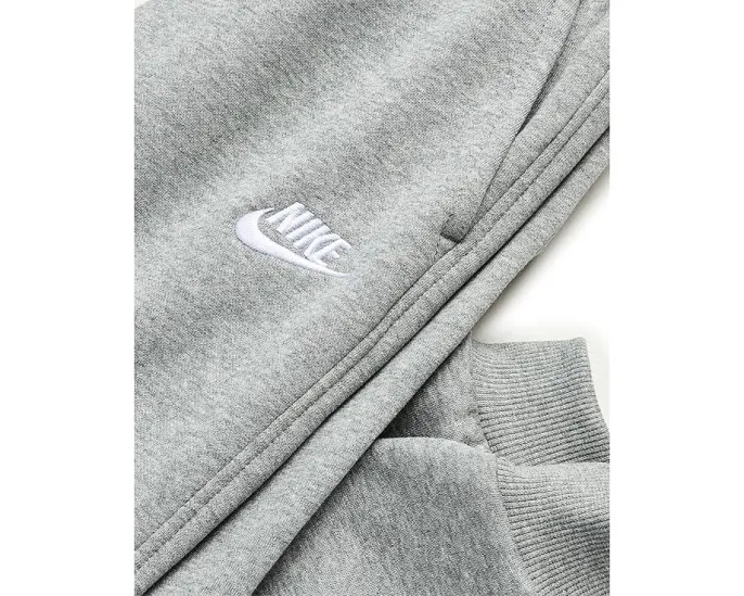 Спортивные штаны Club Fleece от Nike для детей свободного кроя
