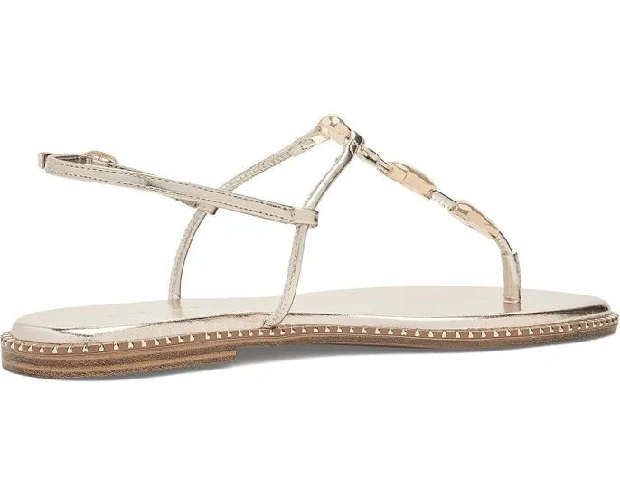 Босоножки Nine West Derika на плоском ходу с пряжкой