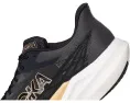 Карбоновые кроссовки Hoka Rocket X 3 для достижения личного рекорда