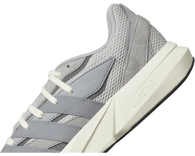Кроссовки Adidas Lightblaze с текстильным верхом