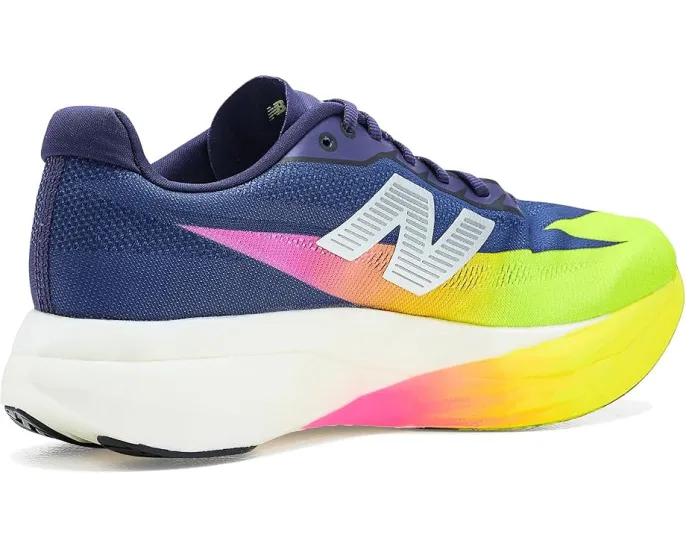 Кроссовки New Balance FuelCell SuperComp Elite v5 для соревнований с карбоновой пластиной