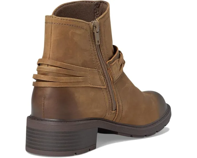 Ботильоны Clarks Hearth Kaylie с переплетенным ремешком на щиколотке и квадратным каблуком