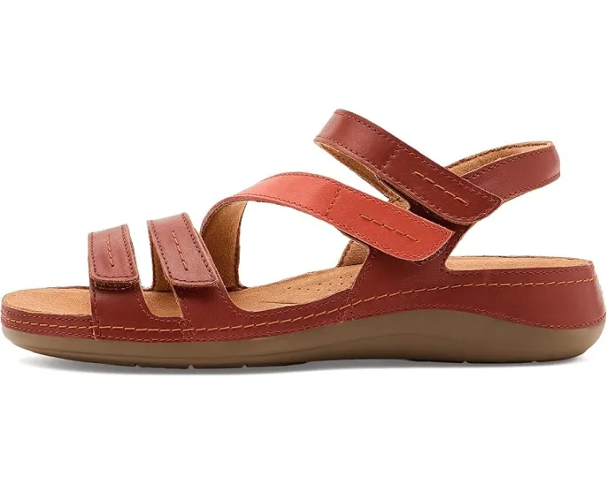 Повседневные сандалии Clarks Cecily Mix из гладкой кожи с мягкой амортизацией