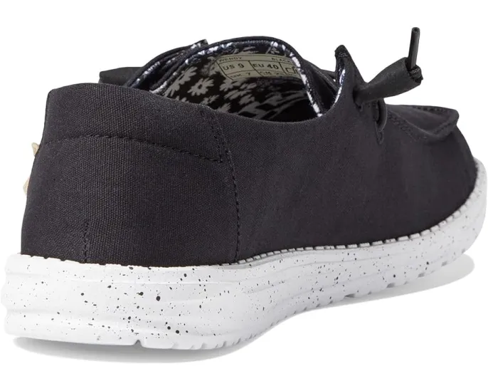 Повседневные слипоны Hey Dude Wendy Basic Wide с эластичной панелью и легкой подошвой