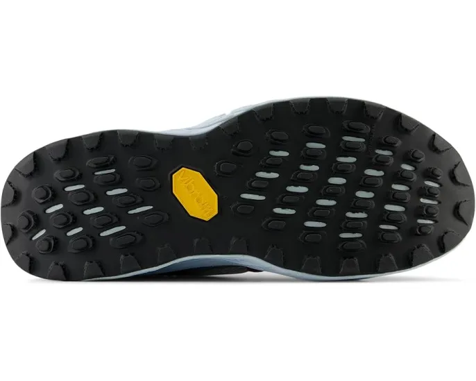 Трейловые кроссовки New Balance Fresh Foam X Hierro v8 с подошвой Vibram