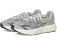 Кроссовки Adidas Lightblaze с текстильным верхом