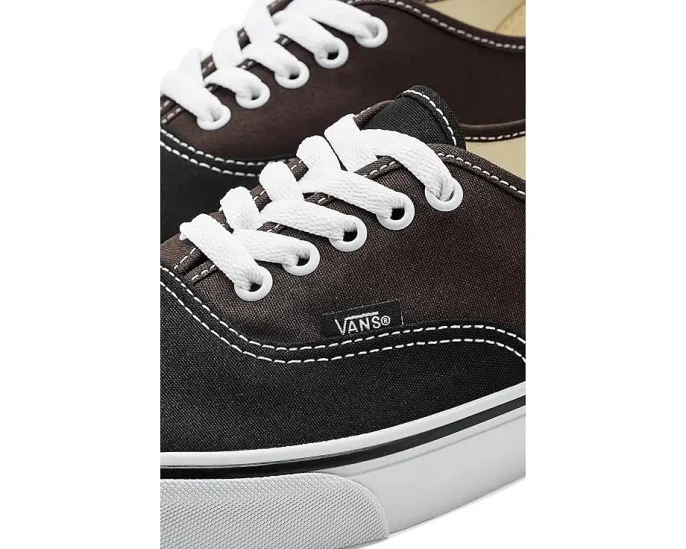 Кроссовки Vans Authentic из текстиля в классическом дизайне