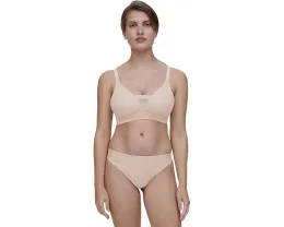 Бюстгальтер без косточек Easy Bliss для футболок из мягкой ткани Chantelle