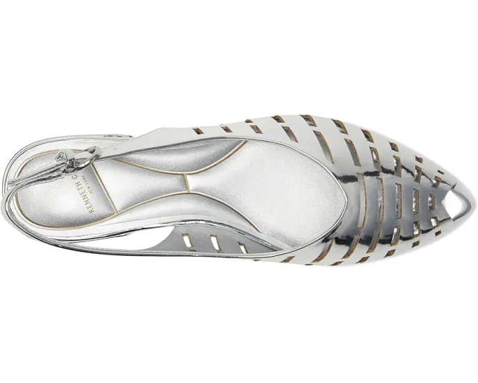 Босоножки Calabra с геометрической перфорацией на низком квадратном каблуке