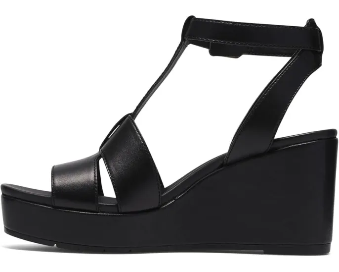 Ботинки Sabina Hope от Clarks с контурной стелькой