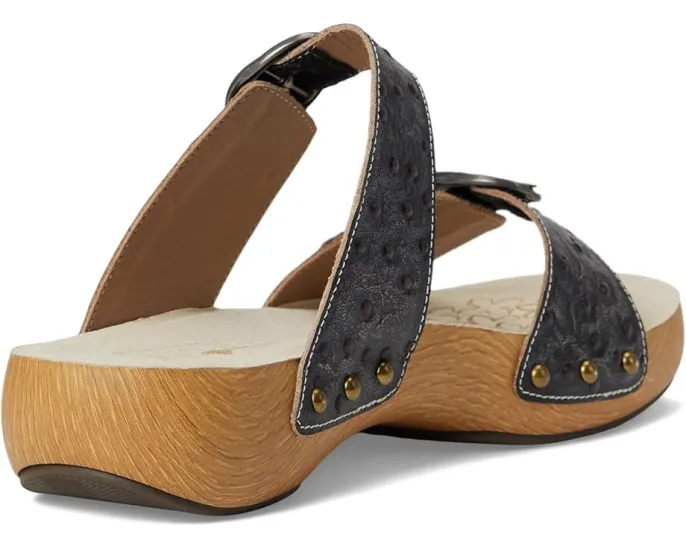 Сандалии Nostalgish с двумя ремешками и клиновидным каблуком