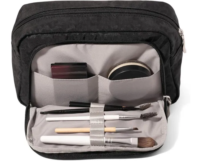 Косметичка Baggallini с отделениями для кистей и несколькими карманами