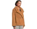 Короткое плюшевое пальто UGG Gertrude с воротником и двумя рядами пуговиц