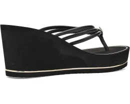 Босоножки GUESS Sabrie на платформе и танкетке