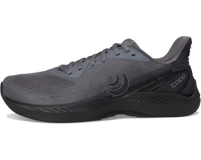 Легкие кроссовки Topo Athletic Fli-Lyte 6 с мидсолем ZipFoam и анатомическим мыском