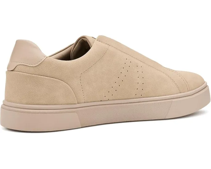 Кроссовки Steve Madden Lacer на мягкой стельке с круглым носком