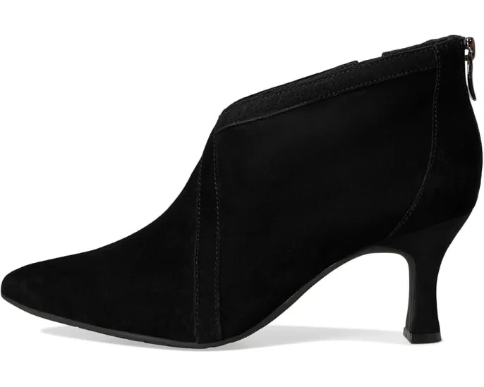 Туфли Clarks Kataleyna Sol на котячьем каблуке с острым носком