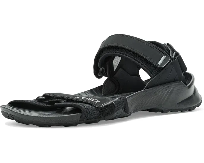 Трекинговые сандалии Terrex Hydroterra с водоотталкивающей конструкцией от Adidas