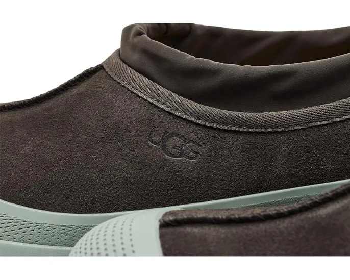 Тапочки UGG Tasman Weather Hybrid с водонепроницаемым верхом и подкладкой из переработанной шерсти