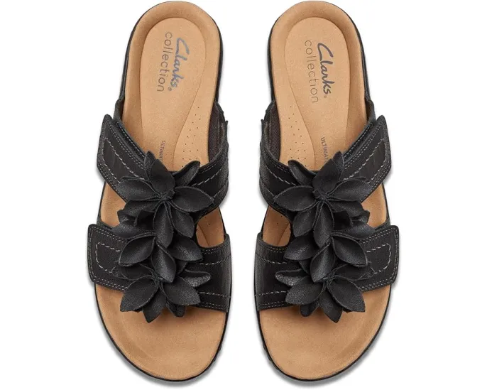 Босоножки Clarks Merliah Raelyn на танкетке с цветочным декором