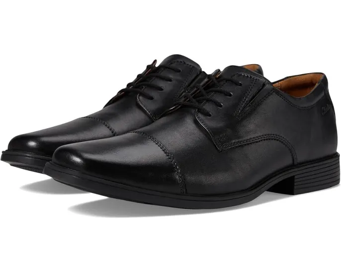 Туфли Clarks Tilden Cap с блестящей кожей и двойной резинкой