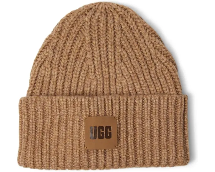 Шапка UGG Chunky Rib Beanie с логотипом из мягкой шерстяной смеси