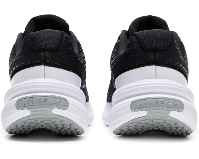 Кроссовки Nike Kids Uplift SC с текстильным верхом и мягкой пеной