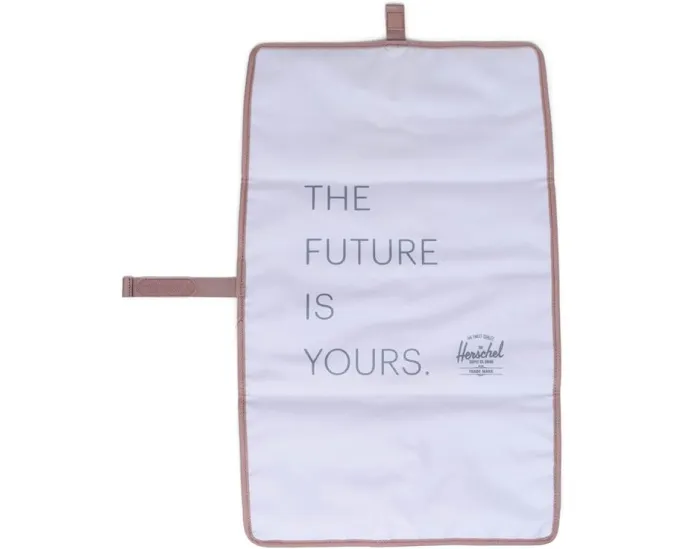 Пеленальный коврик Herschel Supply Co. Sprout Change Mat с ручкой