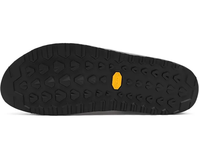 Треккинговые ботинки Arc'teryx Kragg с мембраной GORE-TEX и подошвой Vibram