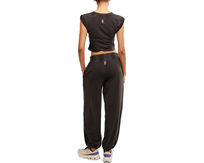 Спортивный сет Hot Shot Crossover с укороченным топом и широкими брюками от FP Movement