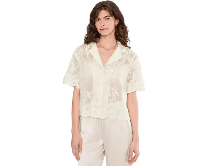 Рубашка Vince Camuto с короткими рукавами и отложным воротником с вышивкой