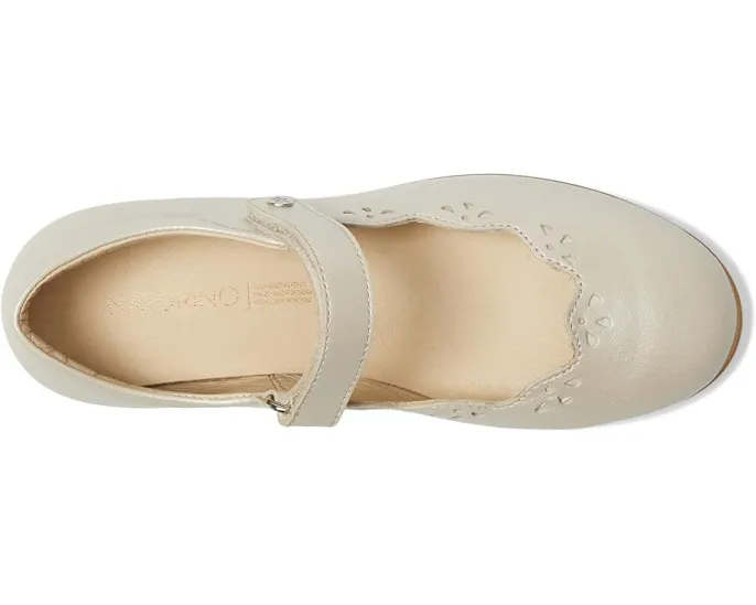 Детские балетки Naturino Olya с перфорацией и ремешком на липучке