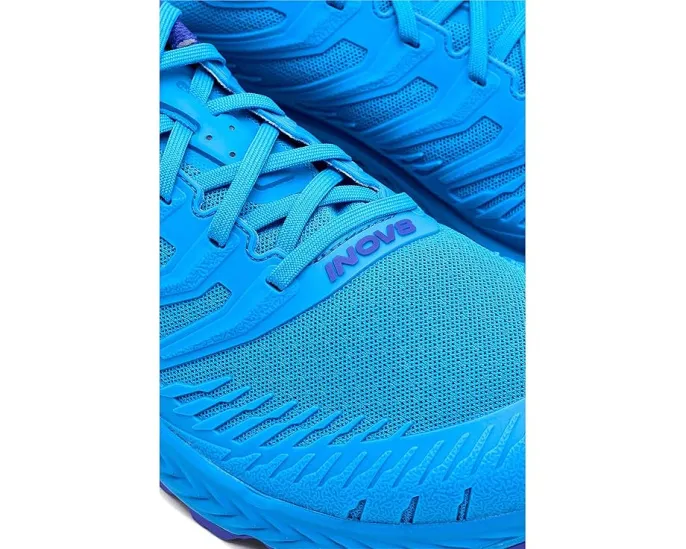 Кроссовки INOV8 Trailfly Speed V2 с широким носком и подошвой G-GRIP