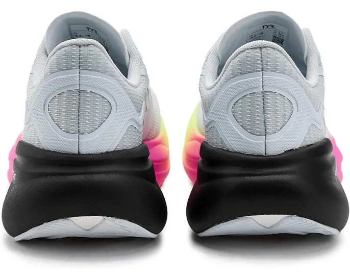 Беговые кроссовки TYR Maverick с широким носком и пеной Flighttime