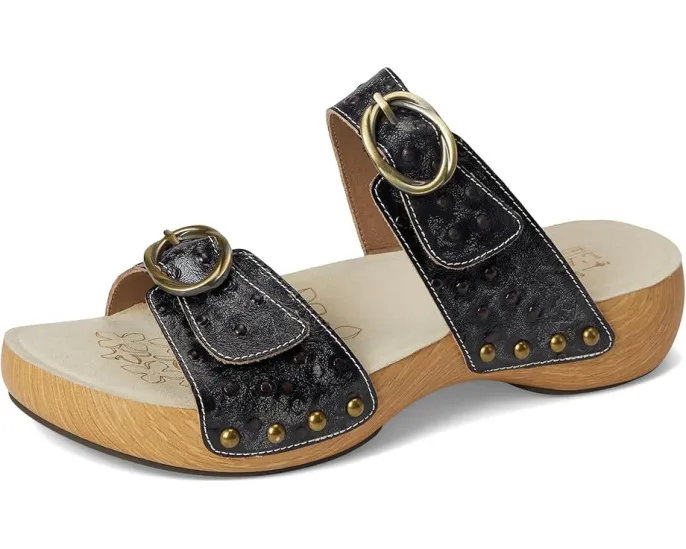 Сандалии Nostalgish с двумя ремешками и клиновидным каблуком