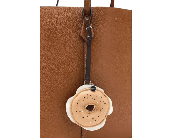 Брелок для сумки Charmed Nyc Bagel в форме бублика от Kate Spade New York
