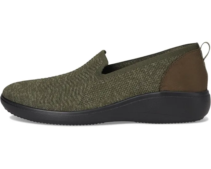 Мокасины Boulevard Slip-On с волнистым дизайном и технологией BZEES Air Step
