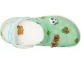 Клоги Crocs Animal Crossing на платформе с дизайном из игры