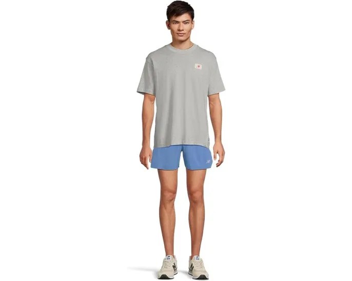 Классическая футболка New Balance Woven Label с тканой этикеткой