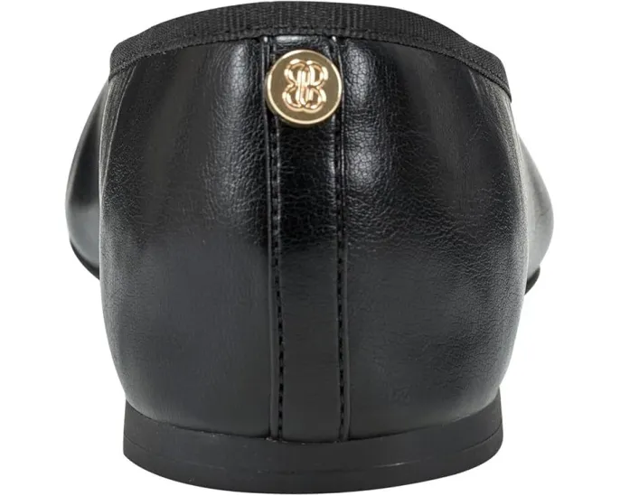 Балетки Piheart с металлическими деталями от Bandolino