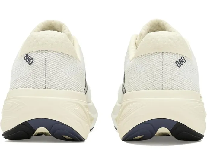 Беговые кроссовки New Balance Fresh Foam X 880 v15 с увеличенной высотой подошвы