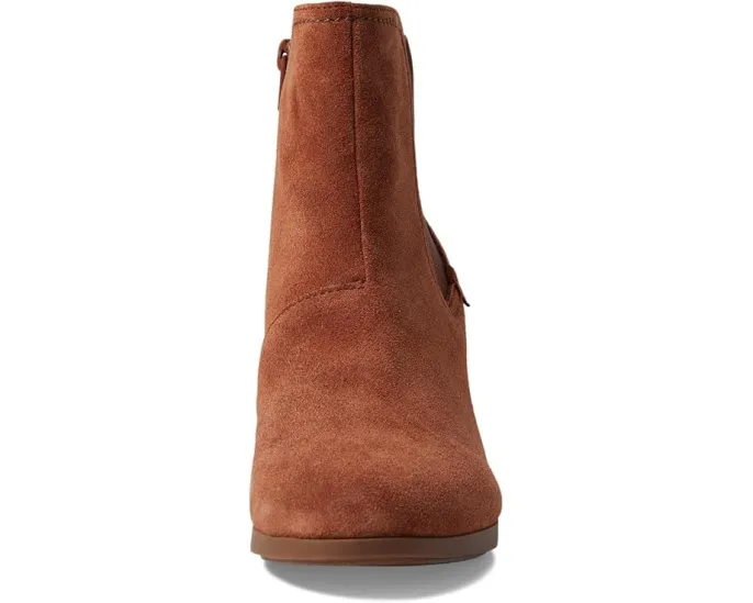 Ботинки Clarks Bayla Rose на устойчивом каблуке с миндалевидным носком